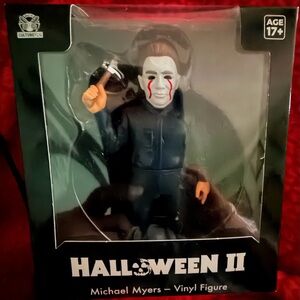 Halloween II Michael Myers Vinyl Figure - Black and White